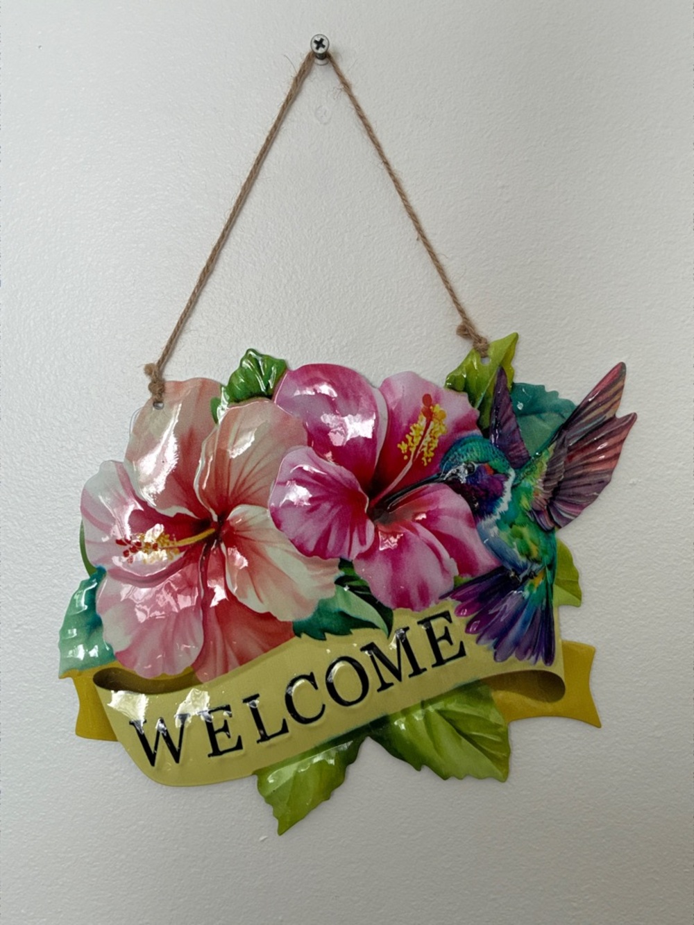 NWT- Hibiscus Floral 🌺 Metal Welcome Sign with Beautiful Hummingbird - Picture 9 of 11